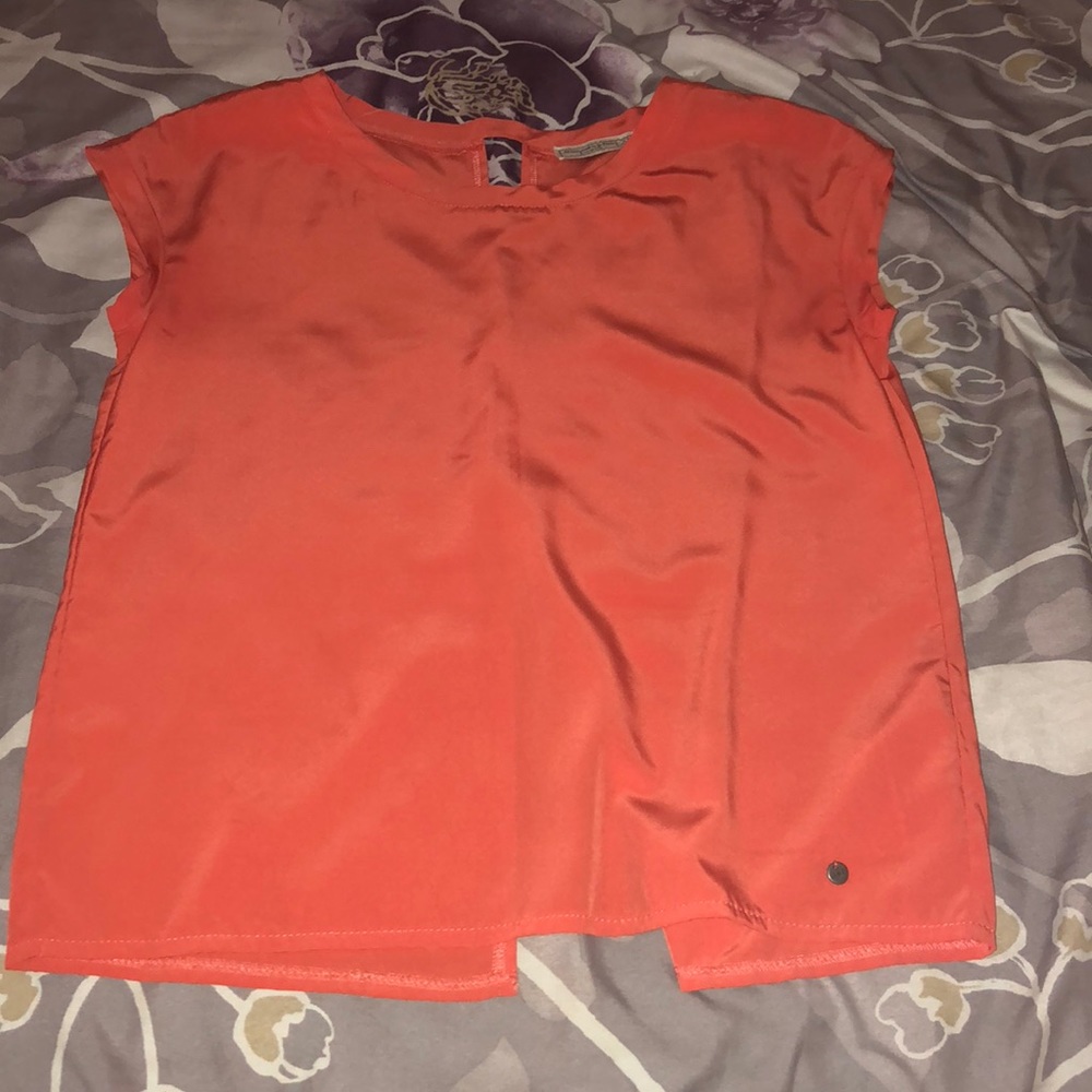 Orange t-shirt